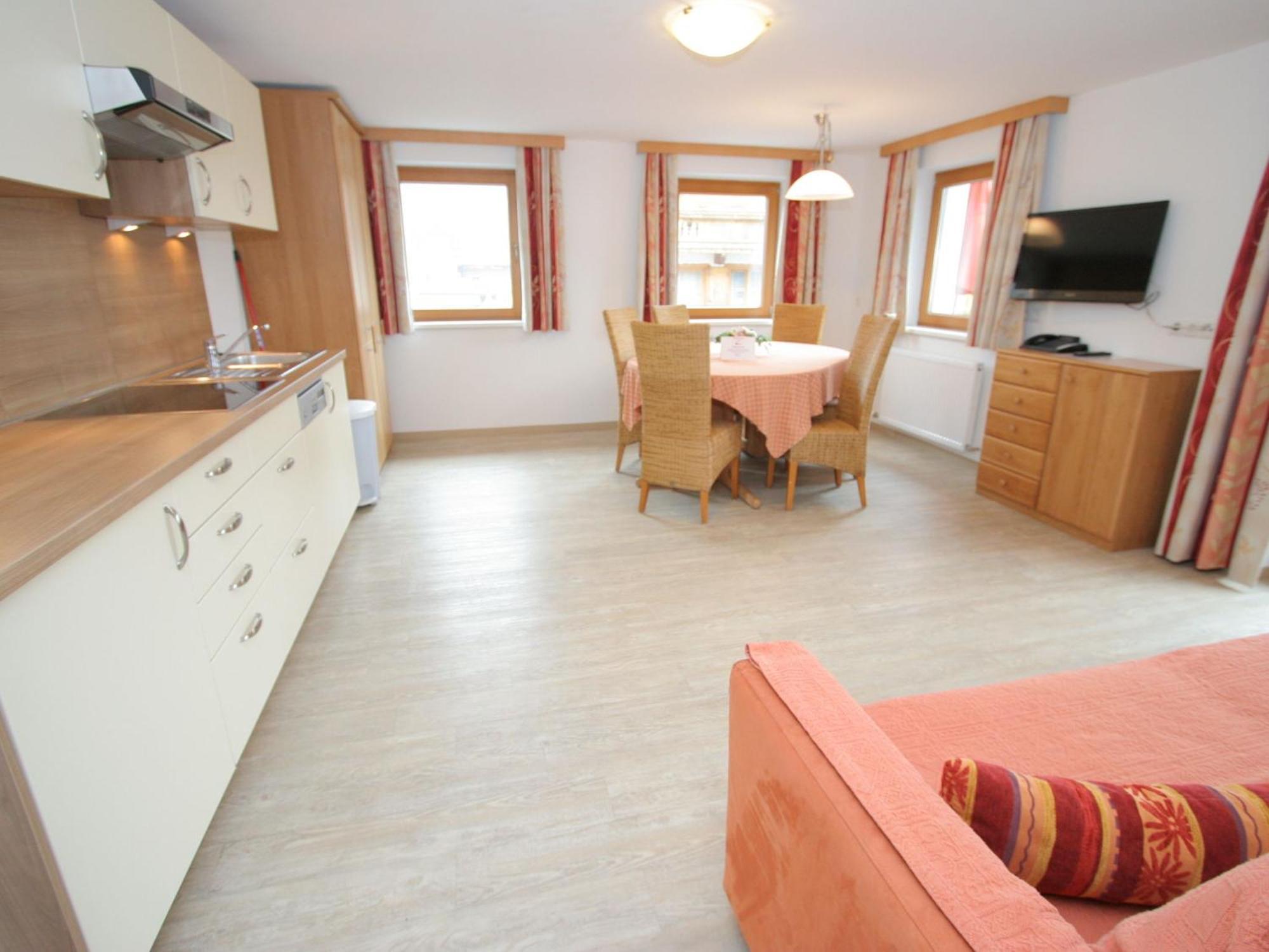 Holiday Flat In Uderns Near The Ski Area מראה חיצוני תמונה